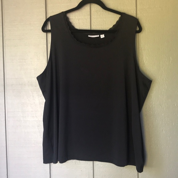 Susan Graver Tops - Susan Graver 2X black round neck tank w/ lace